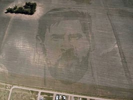  La imagen de Messi sembrada en un campo de la firma Botex. 